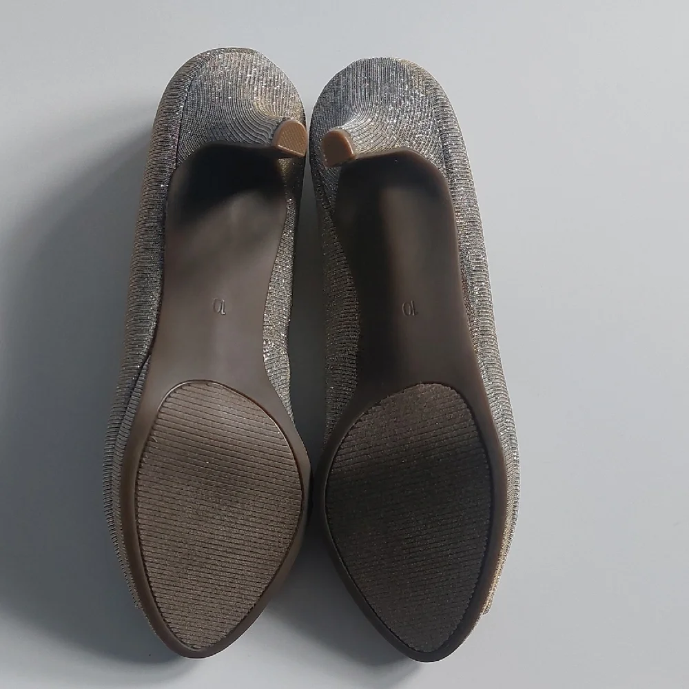 Coach and Four Silver Peep-Toe Heels Womens Size‎ 10